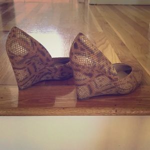 Michael Kors wedge.Size 7M